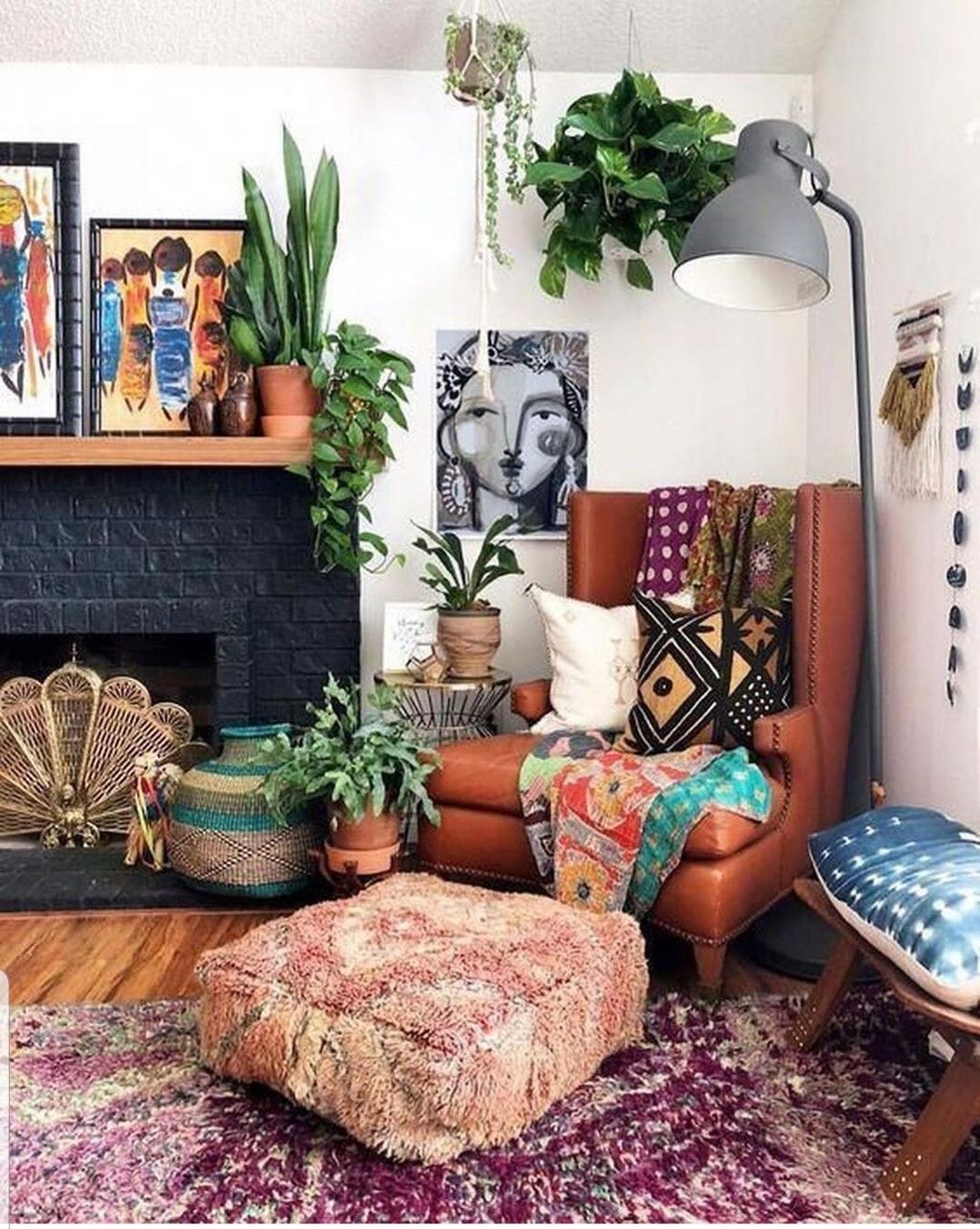 Small Bohemian Living Room: Creating A Cozy Creative Space