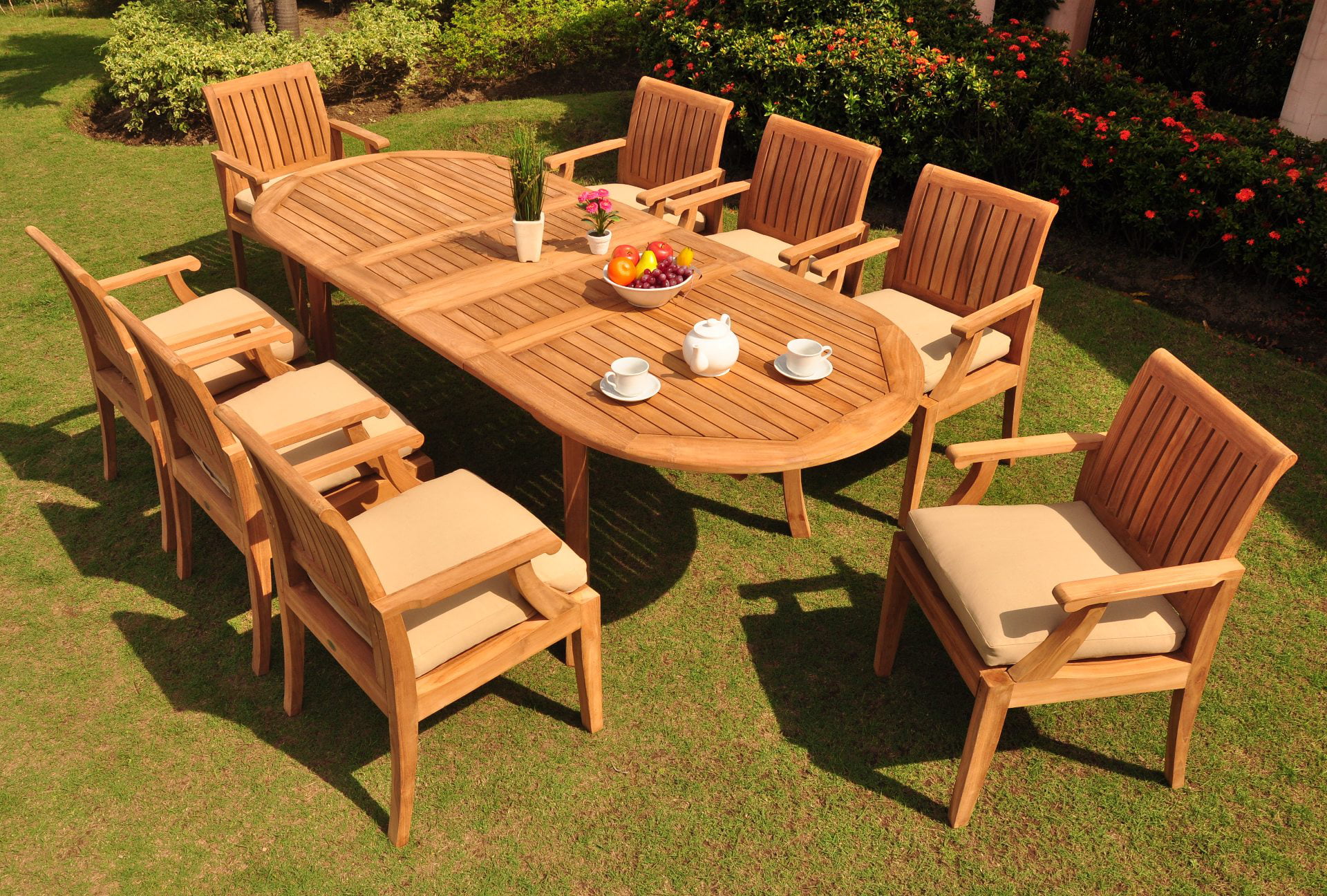 10 Reasons Why Teak Furniture Is The Best Choice For Your Outdoor Living Space