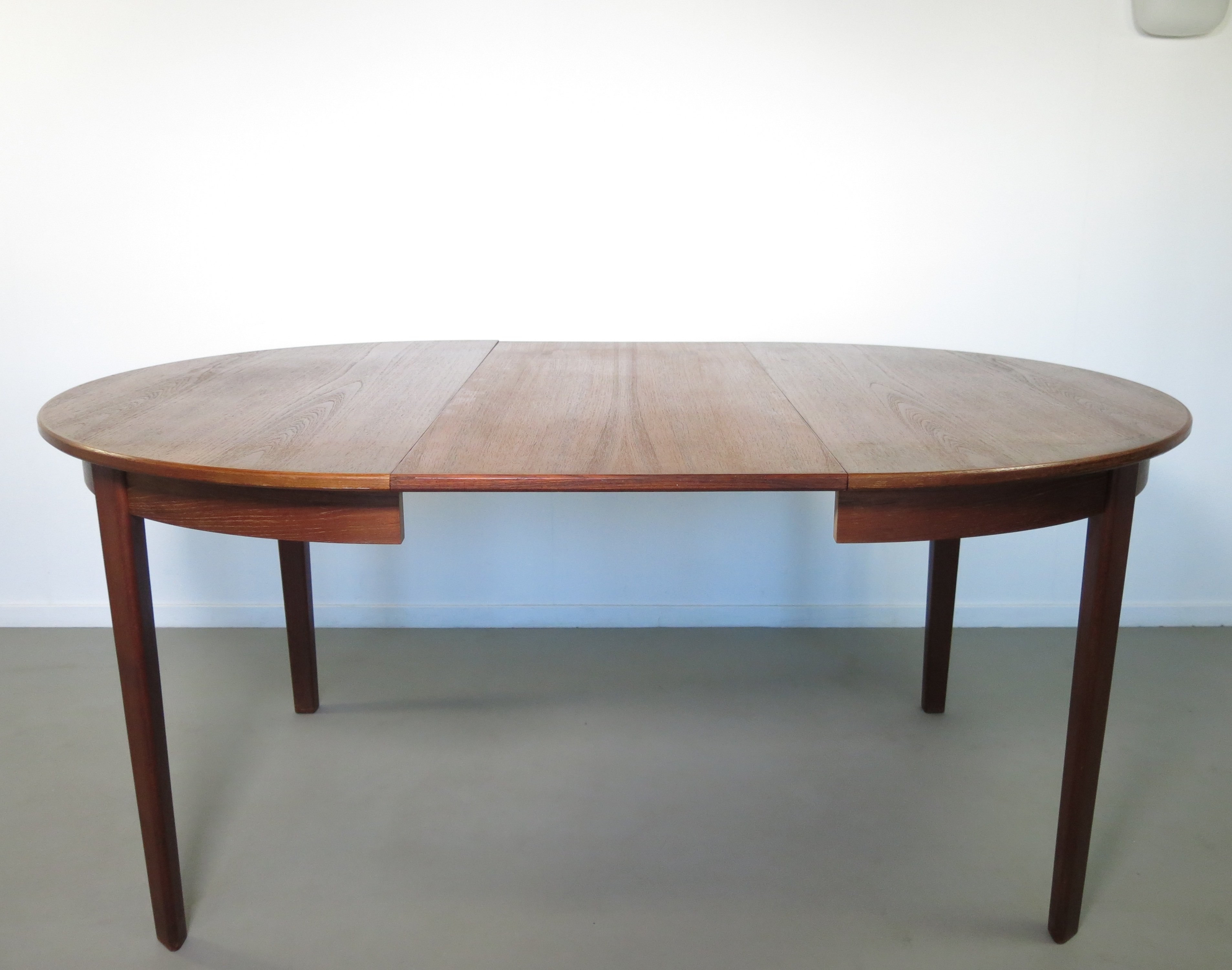 Extendable Outdoor Teak Dining Table
