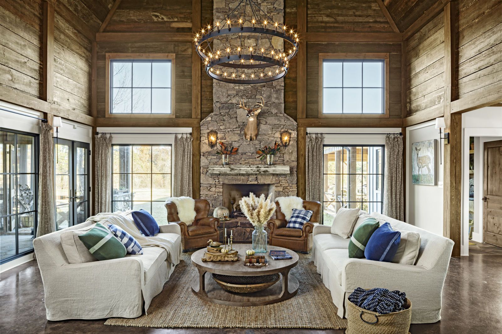 Modern Country Home Interiors: Blending Rustic Charm With Modern Comfort