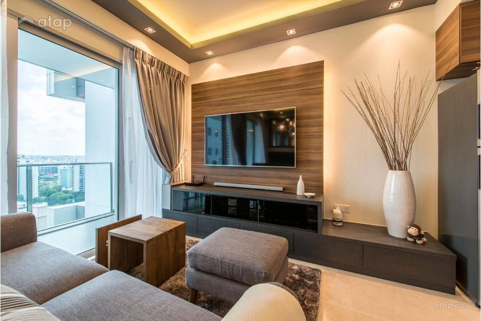 Condo Living Room Design: Comfort And Stylish Simplicity