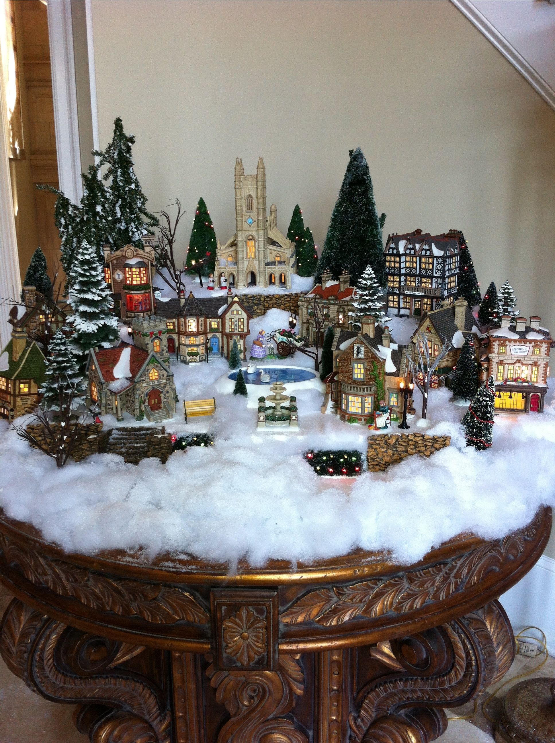 Foyer Table Christmas Decorating Ideas
