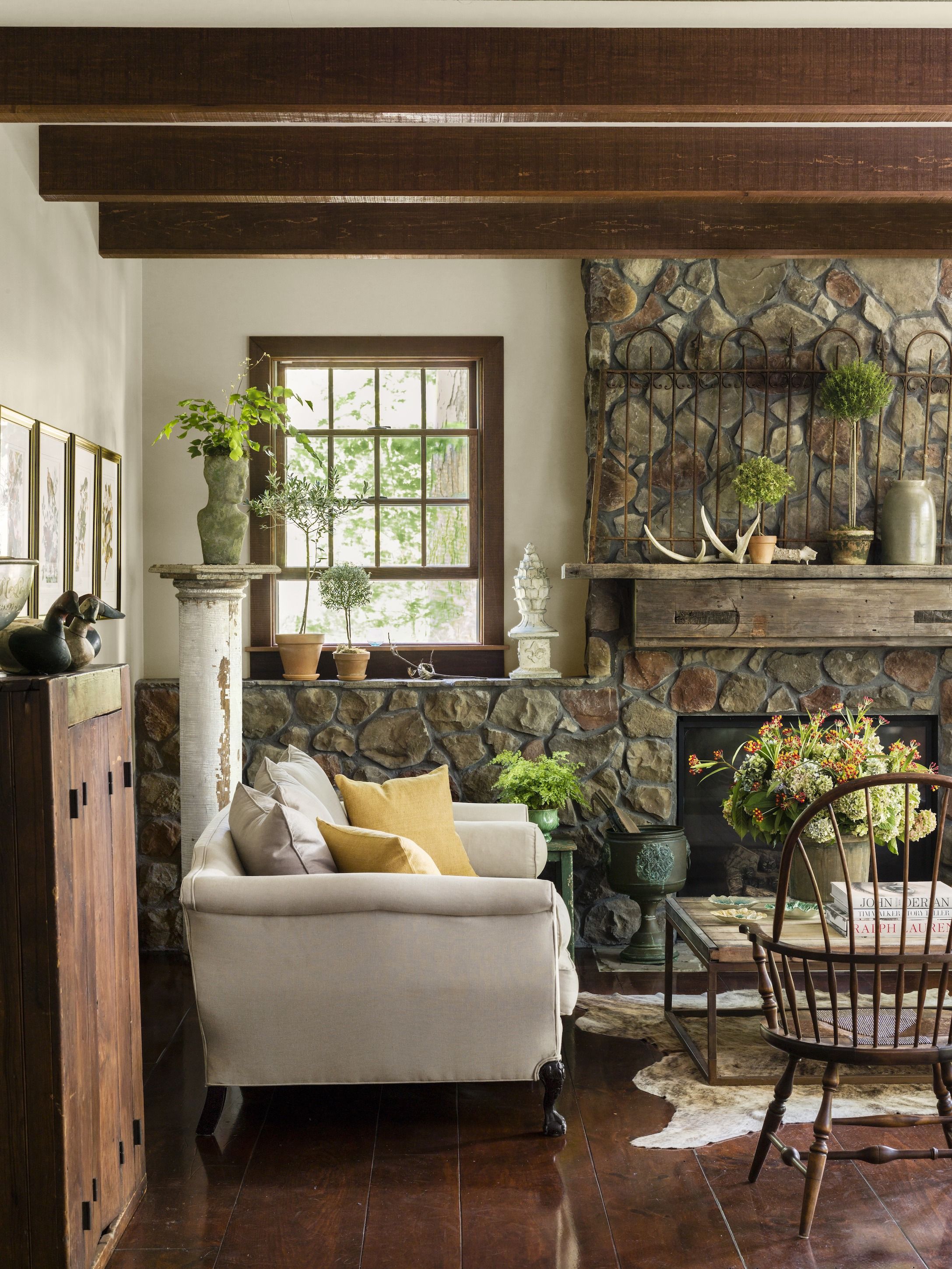 Rustic Living Room Wall Colors: Embrace Nature In Your Home