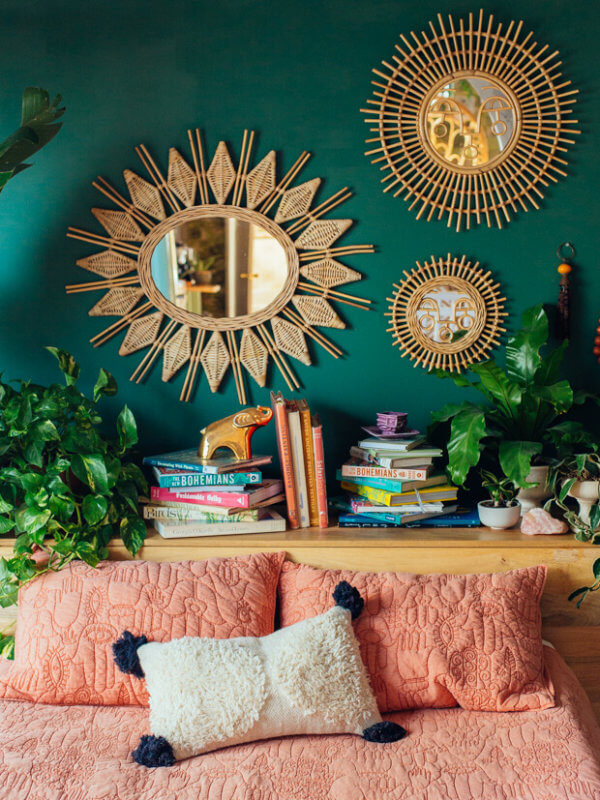 Embrace The Bohemian Spirit With This Hippie Living Room Design
