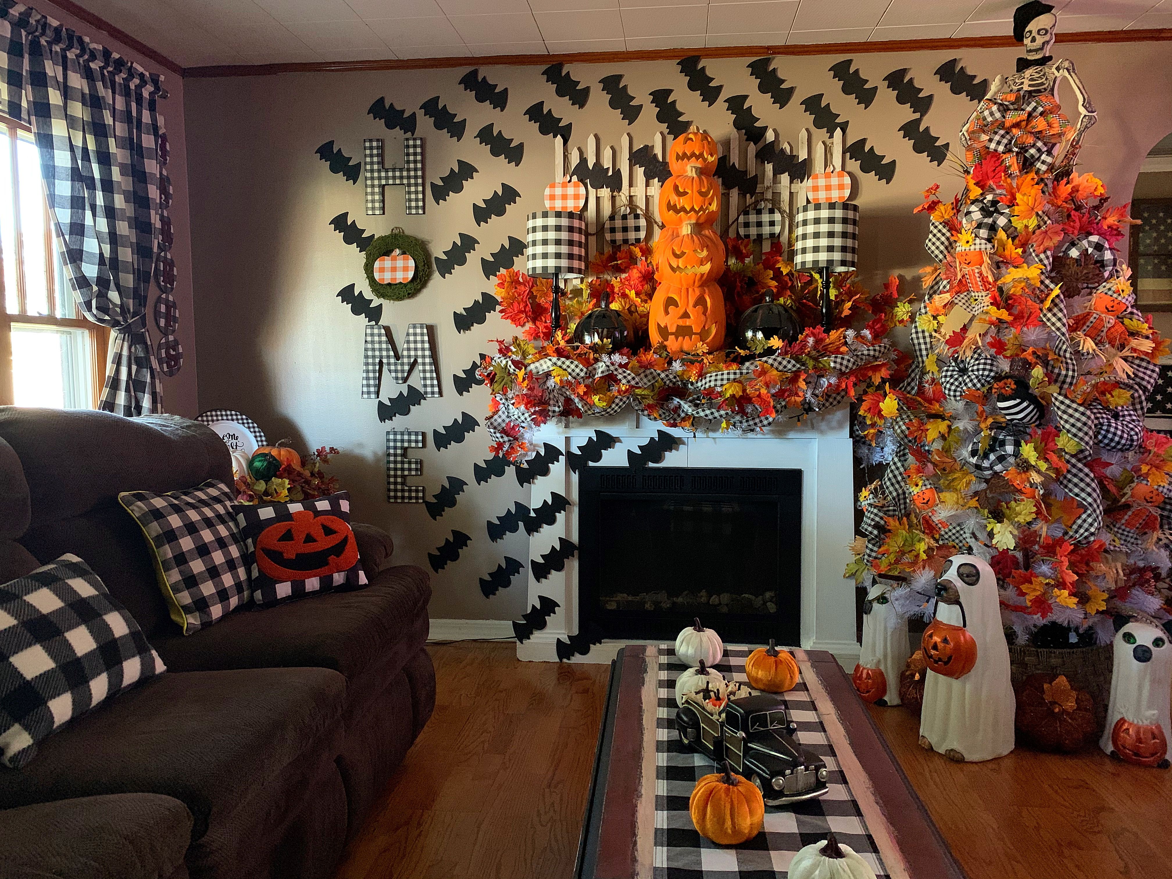 Ghouls And Giggles: Halloween Living Room Decor
