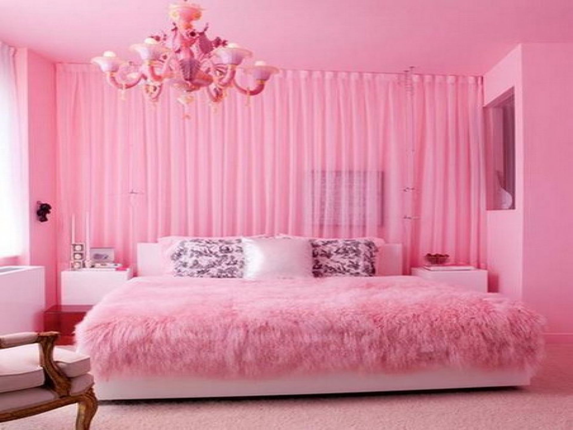 Tropical Bedroom In Pastel Pink