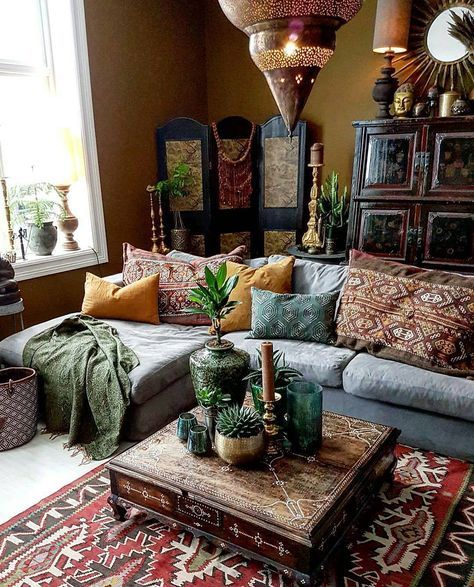 Bohemian Bliss: A Cozy Living Room Retreat