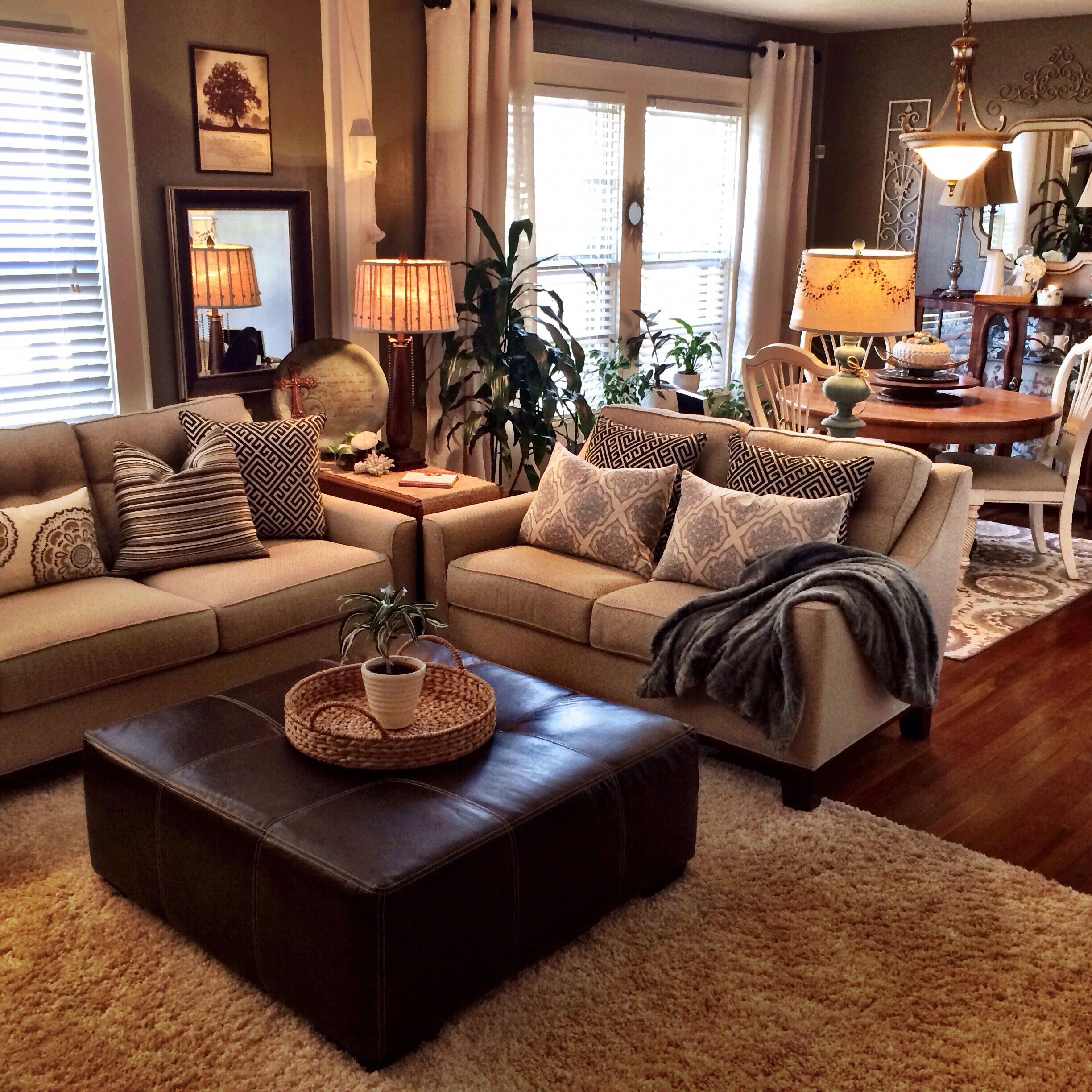Bring Warmth Into Your Home With These Cozy Living Room Ideas