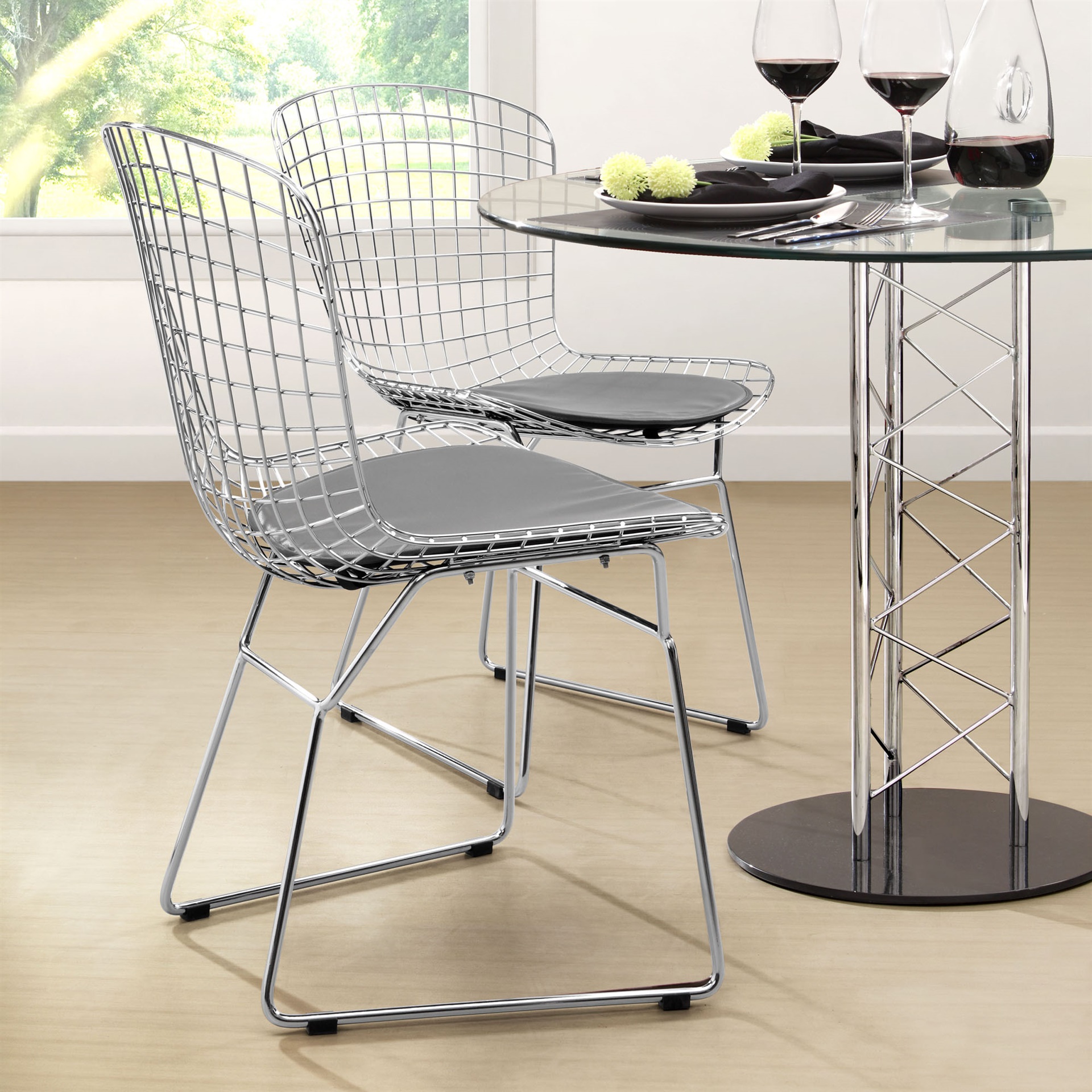 Make Your Dining Experience Comfortable With A Wire Dining Chair