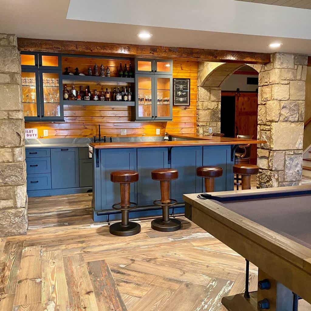 Basements And Bars: Tips For Setting Up A Home Tavern