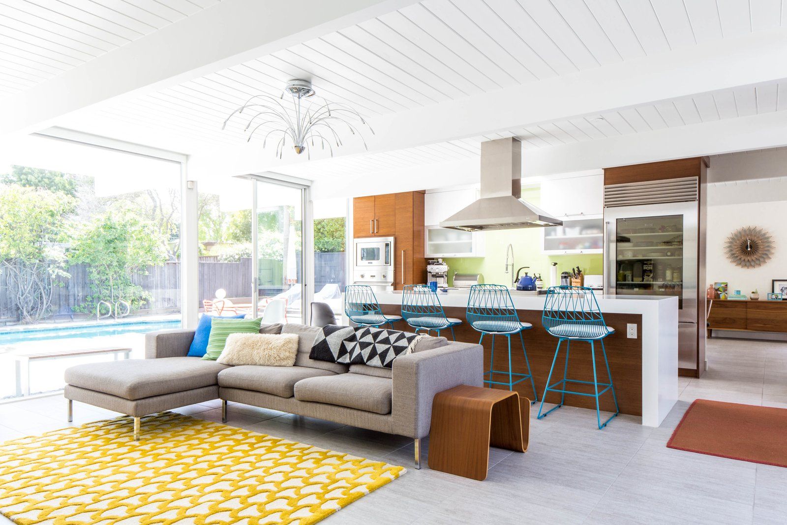 Restoring The Classics: Tips For Renovating Mid Century Homes