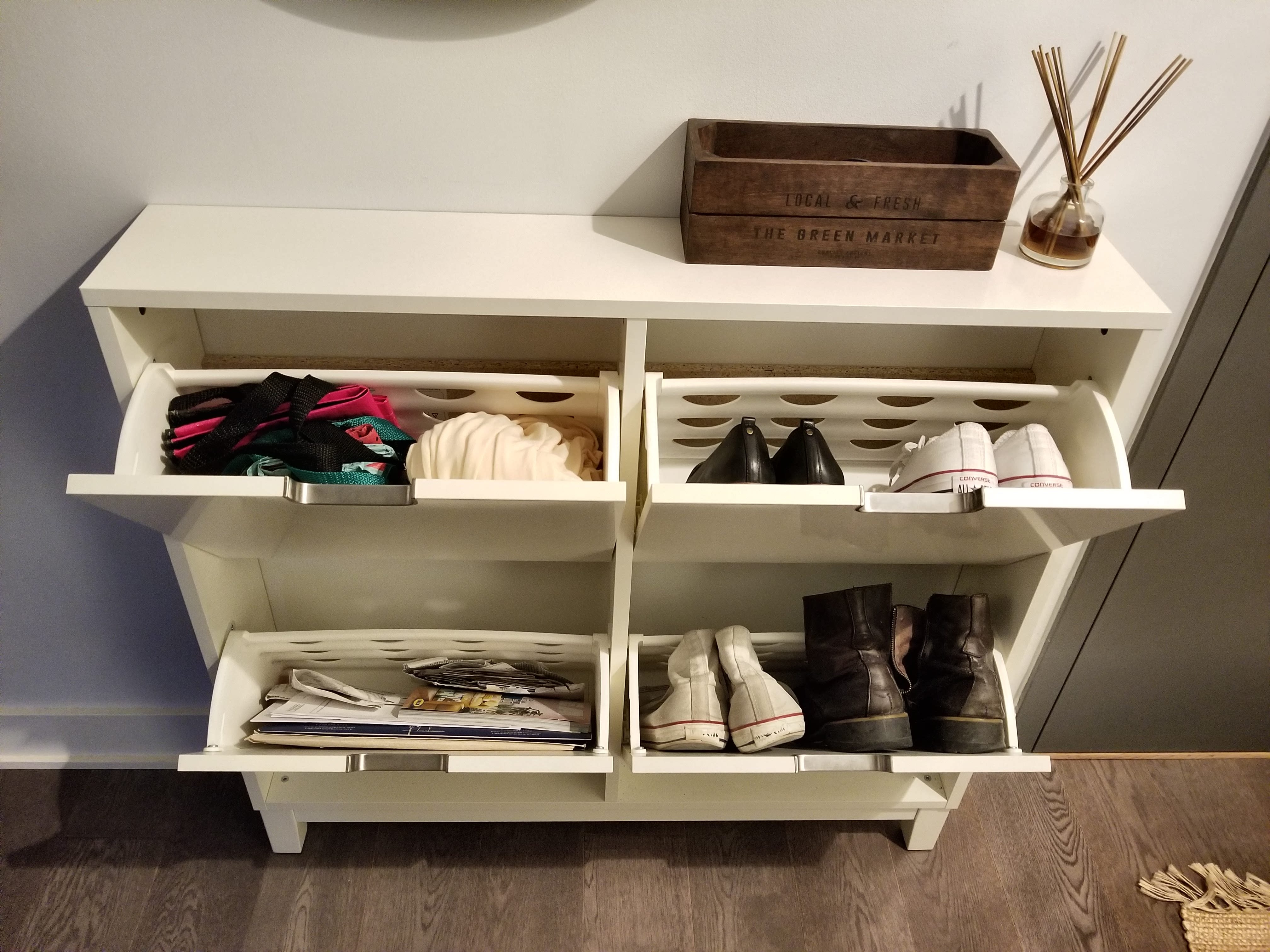 Compact Storage Shelves For Organizing Small Spaces