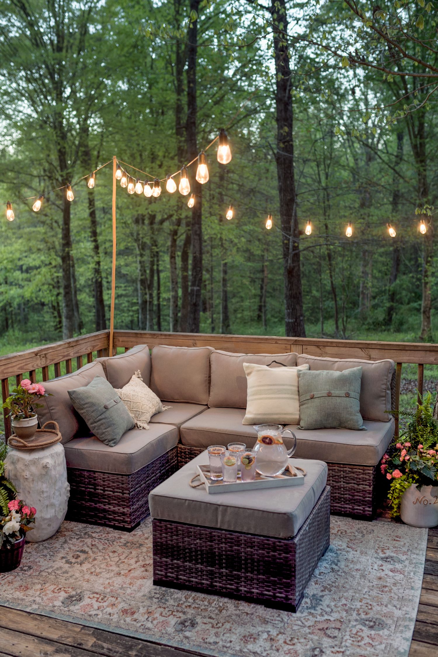 Choosing The Right Furniture For Your Patio Or Outdoor Space