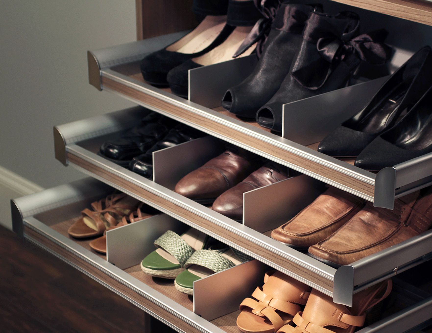 Stylish Shoe Racks For Closet Organization