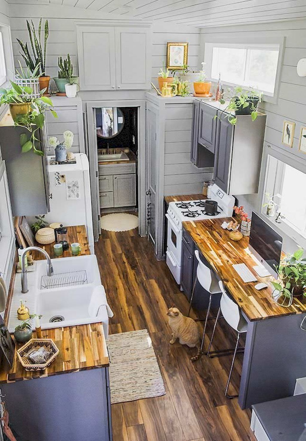 Maximizing Space In A Small Kitchen: 7 Easy Steps