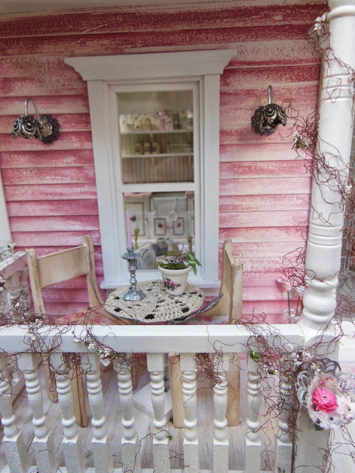 Shabby Chic Furniture And Accessories: How To Create A Cozy Cottage Look