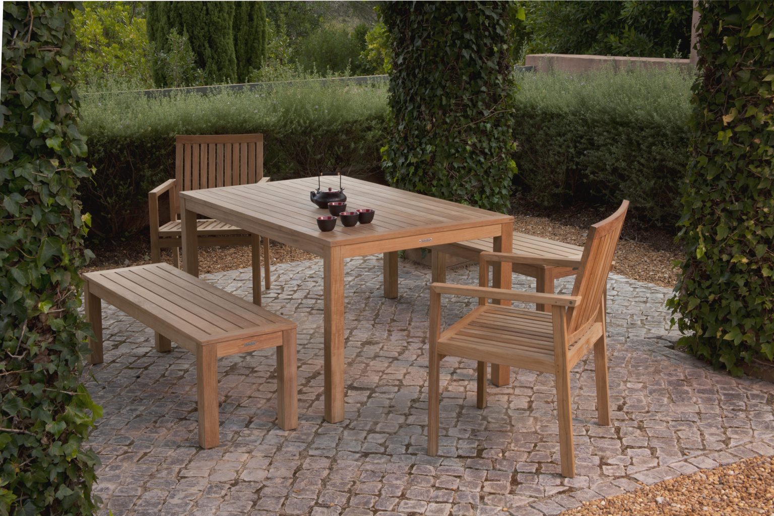 The Ultimate Guide To Teak Outdoor Furniture: Tips For Choosing The Best Pieces