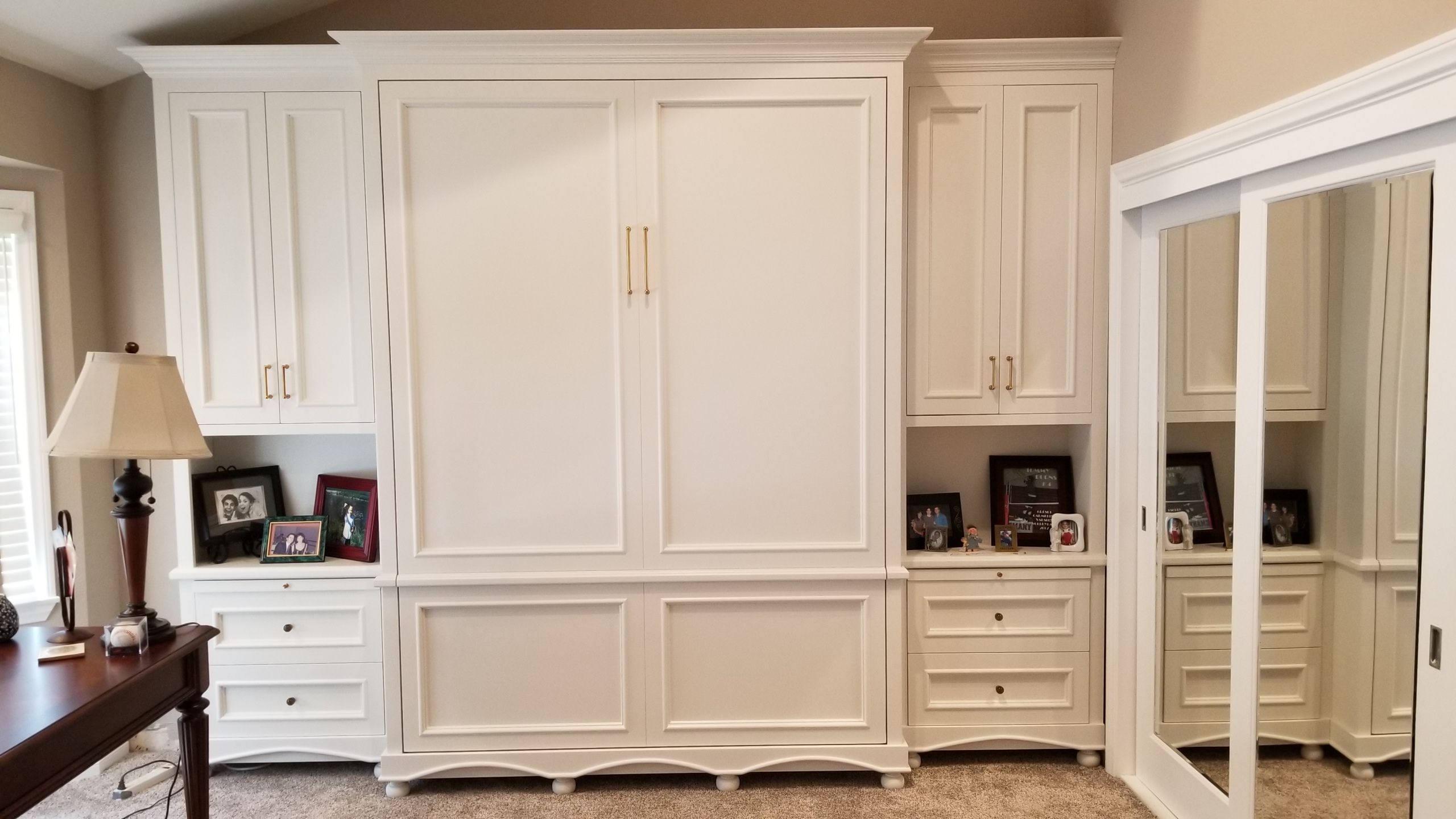 Space saving Murphy Beds For Guest Rooms