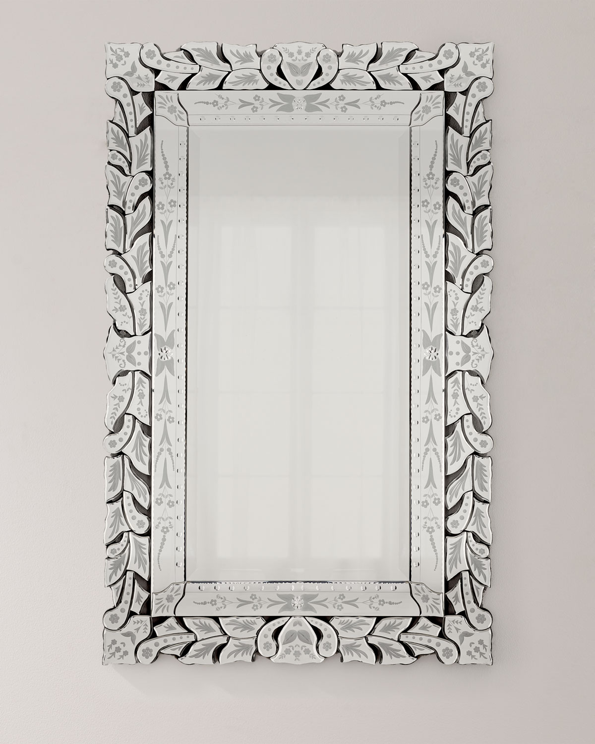 Rectangle Venetian Mirrors: Reflection Of Classy Elegance