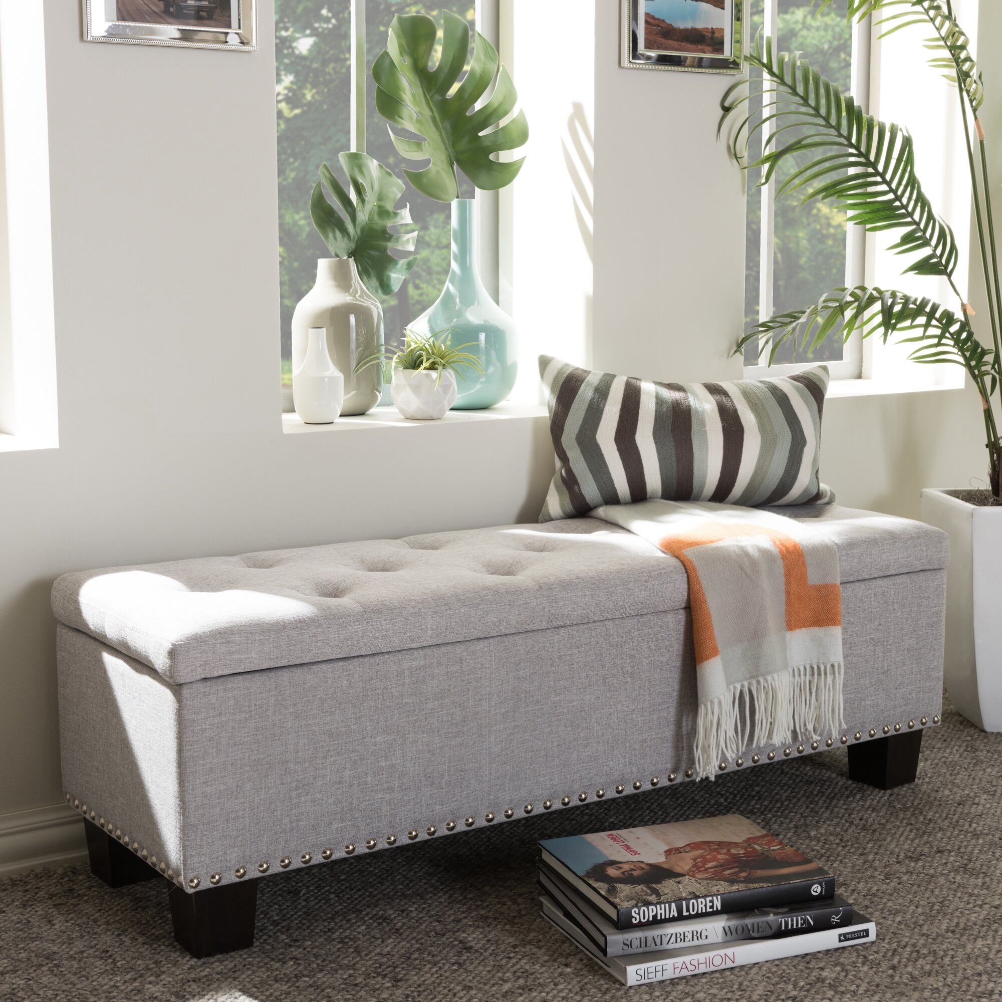 Maintaining The Elegance Of Your Bedroom Upholstered Bench