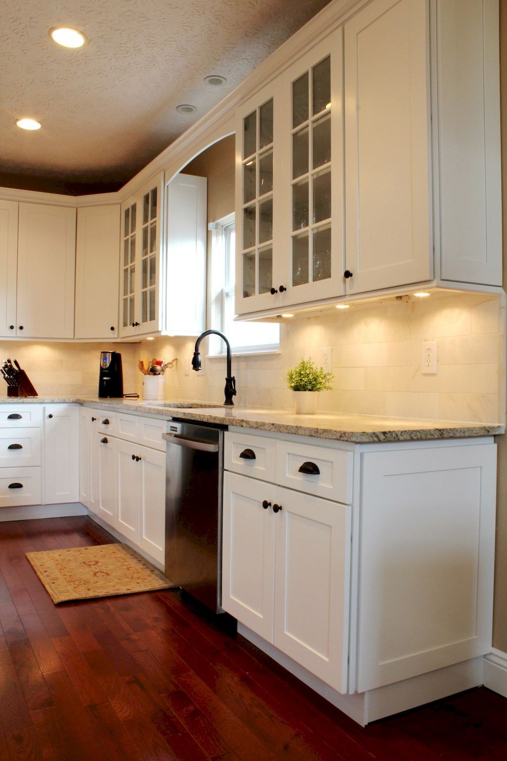 Tips On How To Improve The Outlook Of White Shaker Kitchen Cabinets